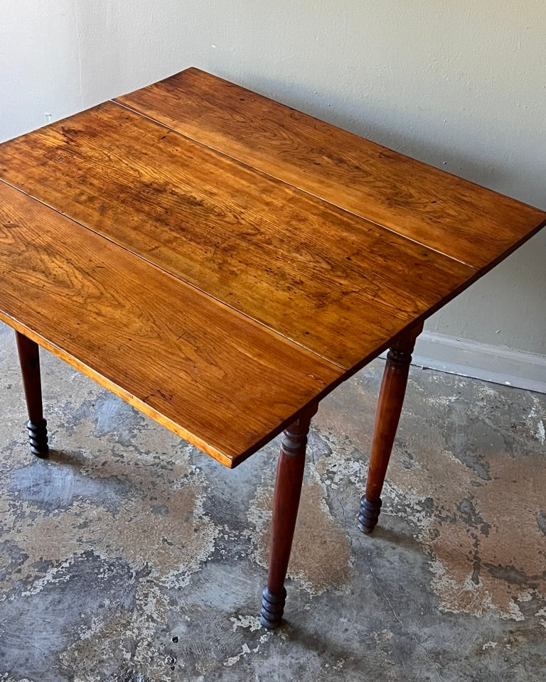 Bobbin Leg Drop Leaf Table