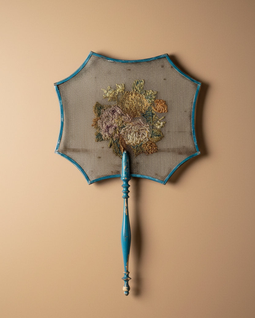 Victorian Face Screen in Blue