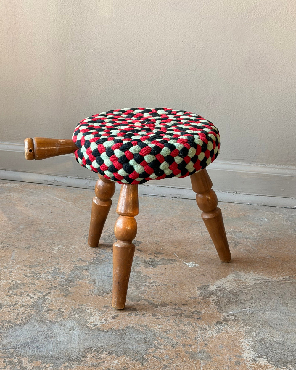 Japanese Milk Stool in Red & Seafoam