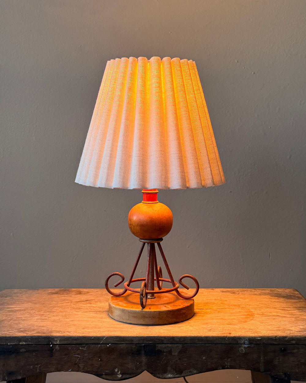 Small Table Lamp in Red