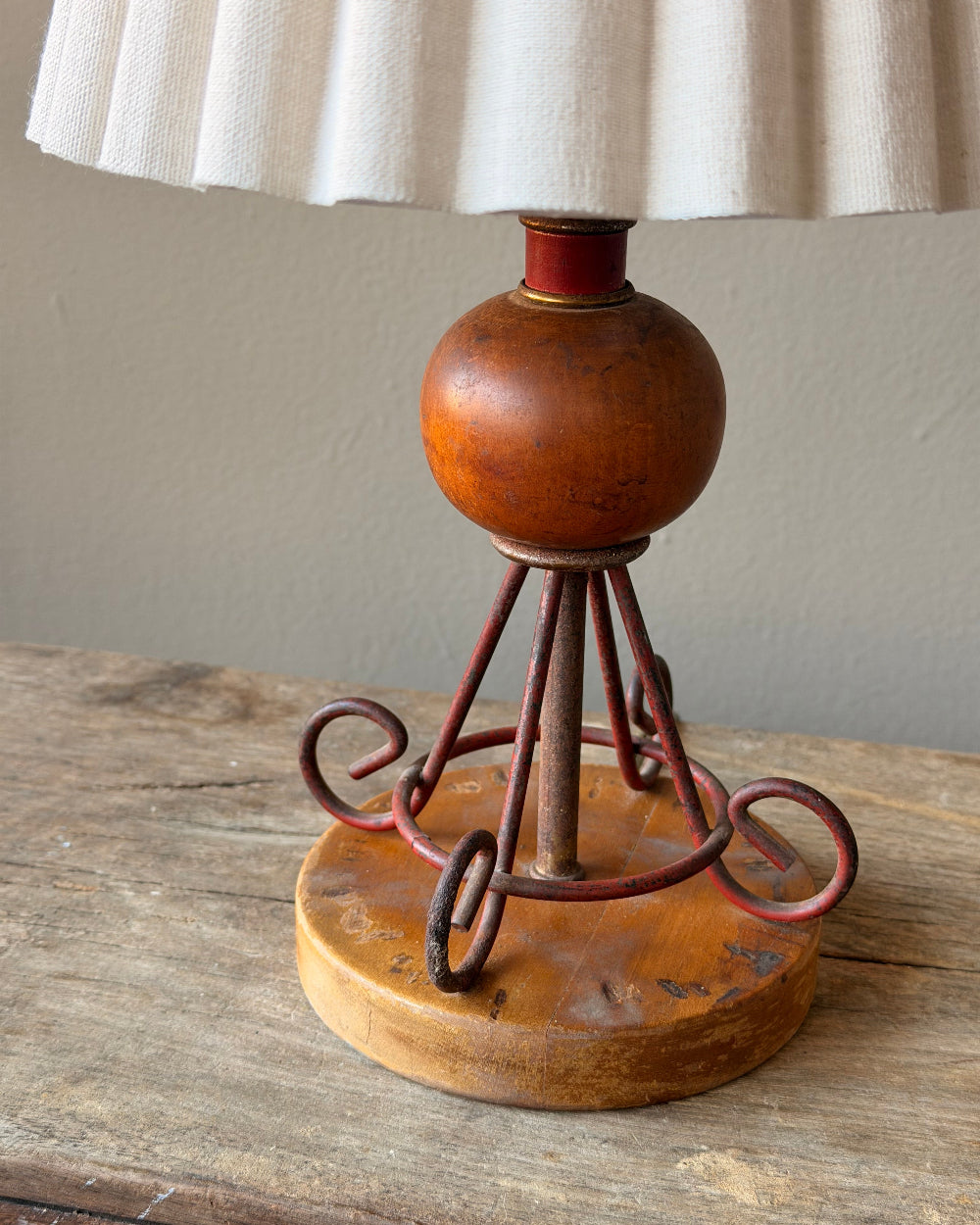 Small Table Lamp in Red