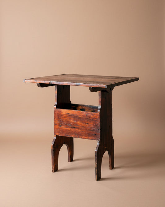 Tilt Top Pub Table