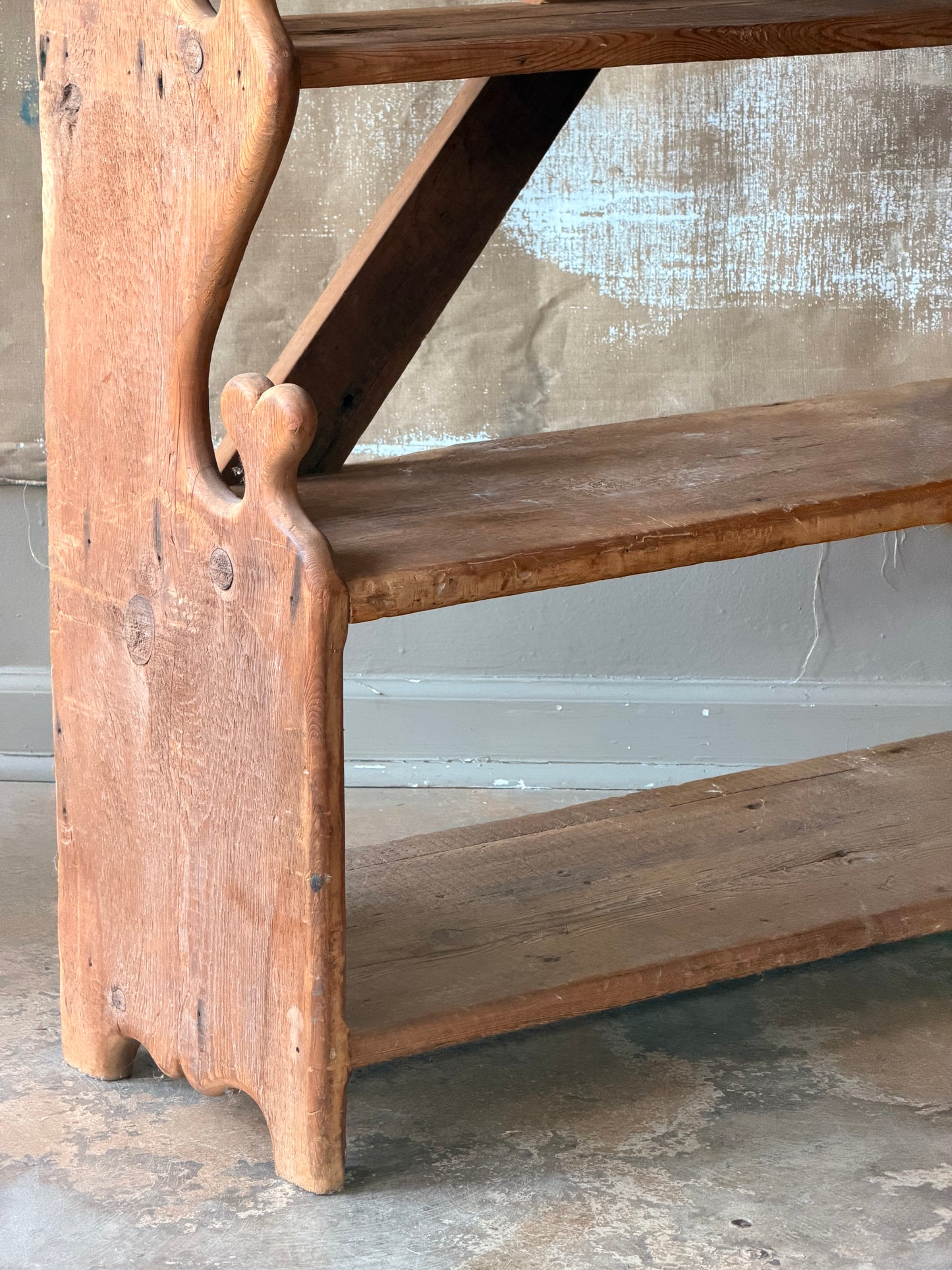 Folk Art Graduated Bookshelf