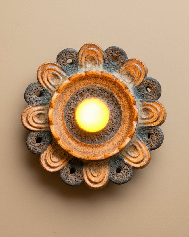 Scalloped Fat Lava Sconce