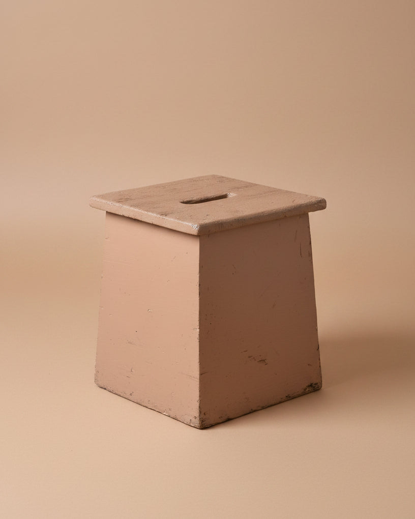 Farmhouse Stool in Dusty Pink